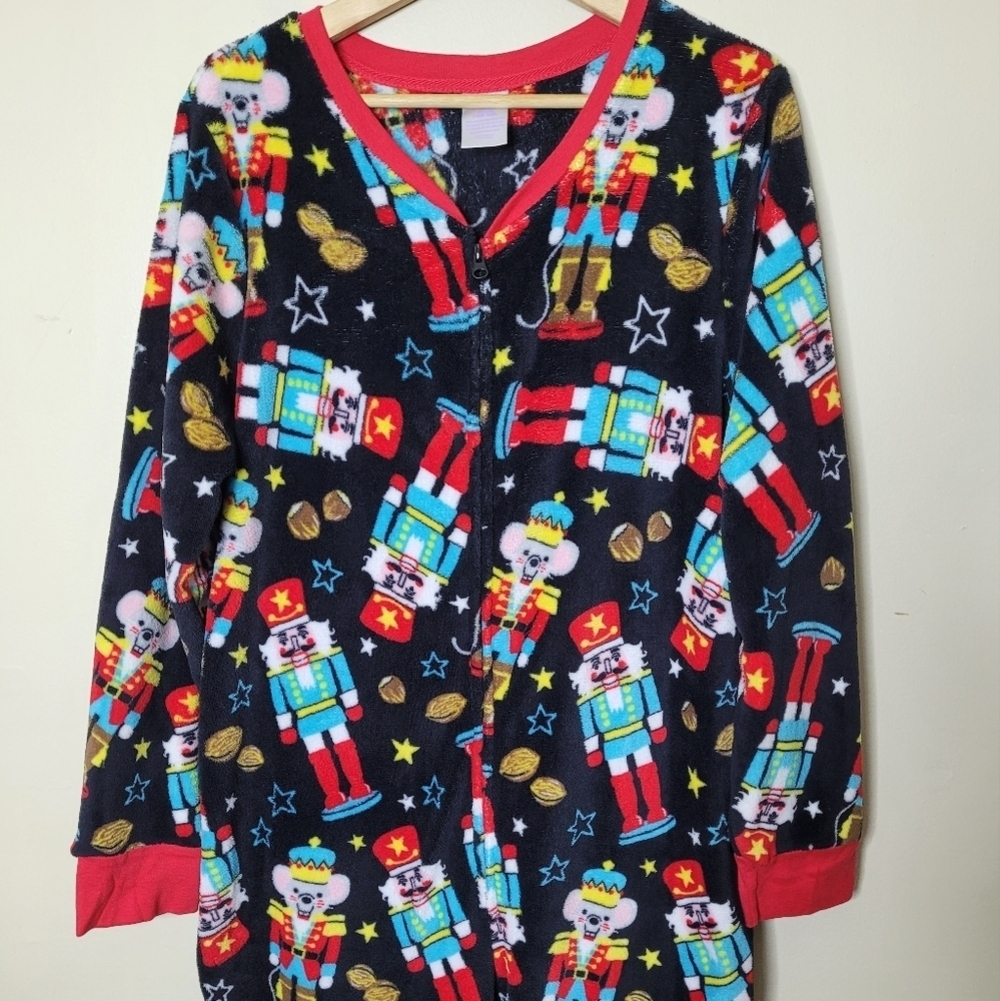 Secret Treasures Nutcracker Fleece Onesie Women’s Size 2X - Picture 4 of 8